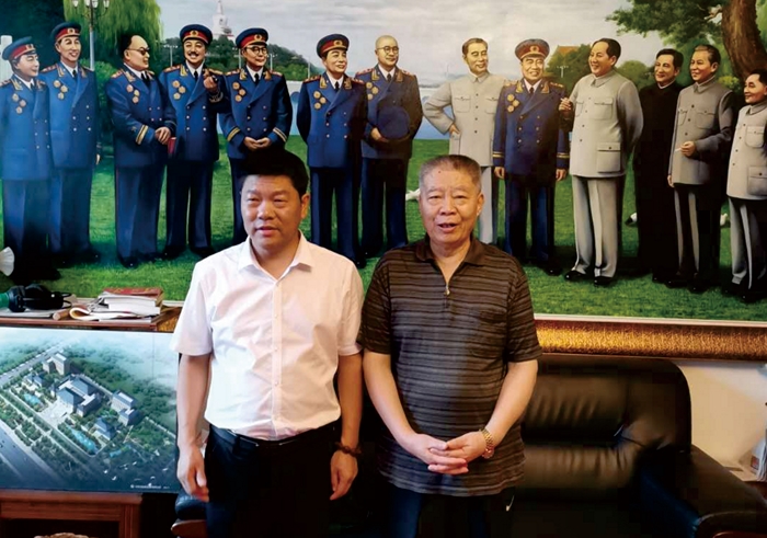 河南省武警總隊司令曹云中將軍會見楊子良董事長合影留念